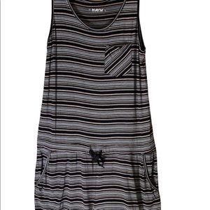 Kavu Large One piece Short Jumper